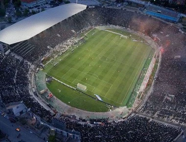 Πανό για τη Μακεδονία στην Τούμπα (φωτό)